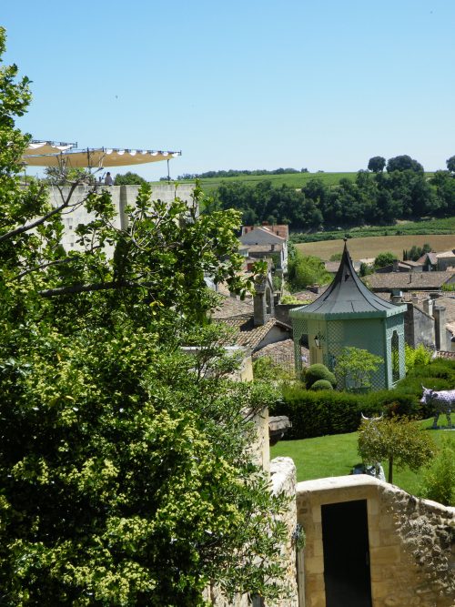 village médiéval de Saint-Emilion
wine tour Bordeaux
la route des vins de Bordeaux